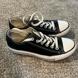 Black converse - size 7